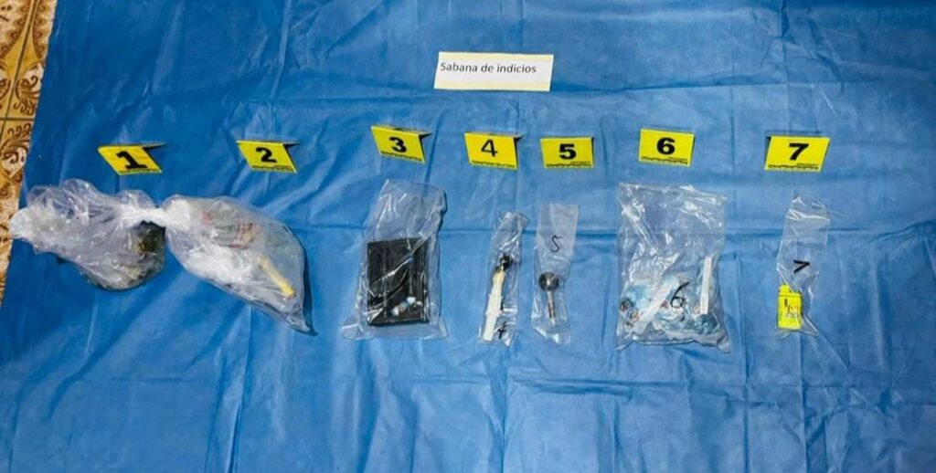 aseguran vehículos y drogas en Álvaro Obregón 2