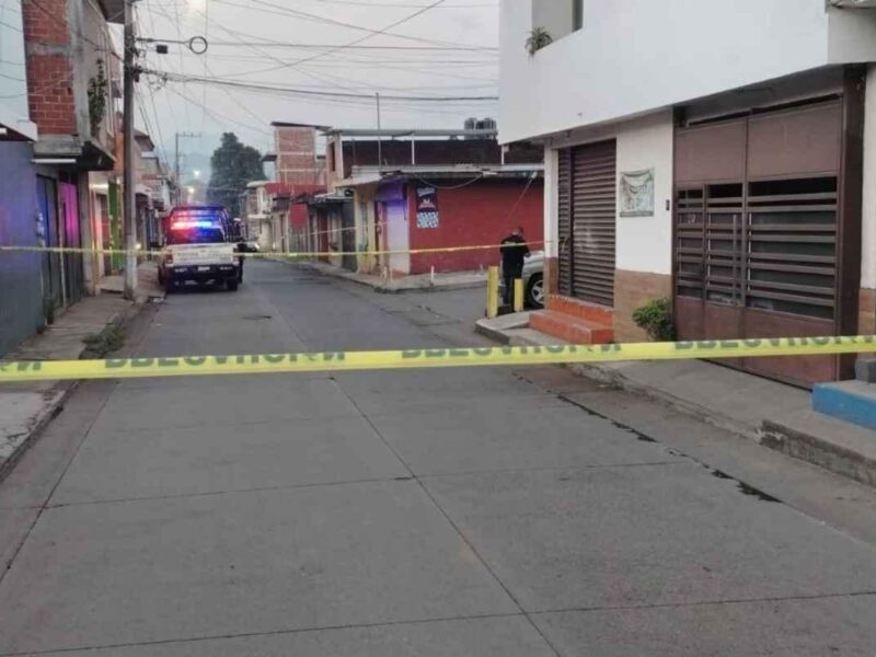 Asesinan a conductor en Uruapan, Michoacán hoy, Colonia 18 de Marzo