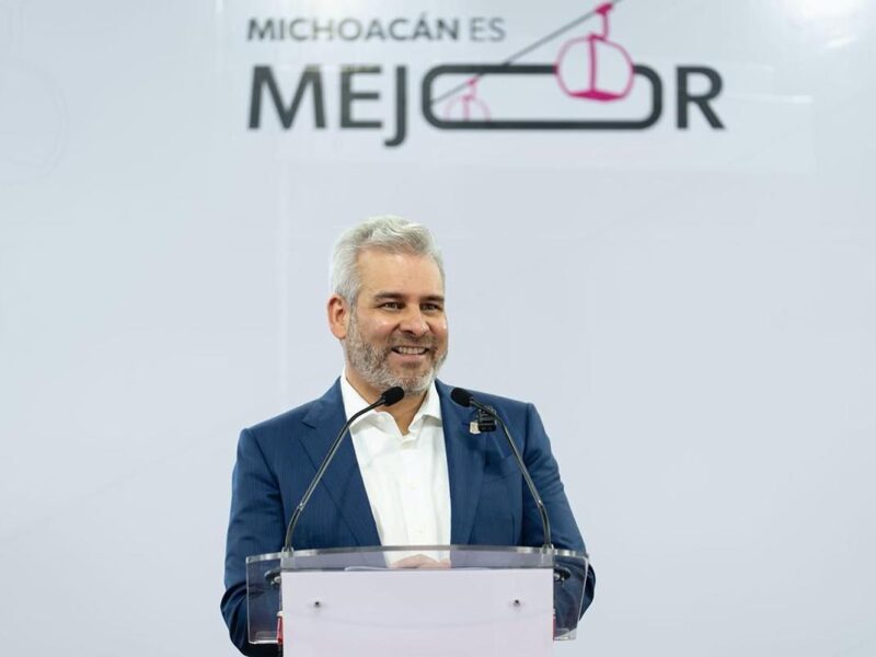 Beneficiados con Beca Gertrudis Bocanegra más de 98 mil 500 universitarios michoacanos: Bedolla