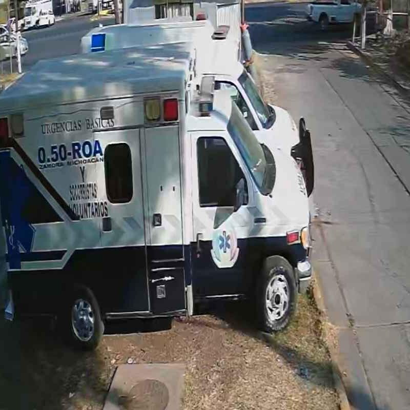 Cámaras graban robo a Radio Auxilio Zamora: se llevaron hasta tanques de oxígeno