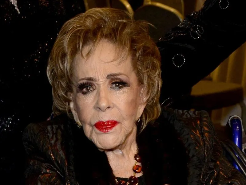 Cancelan homenaje a Silvia Pinal por decisión de Sylvia Pasquel tras intento de robo en su tumba