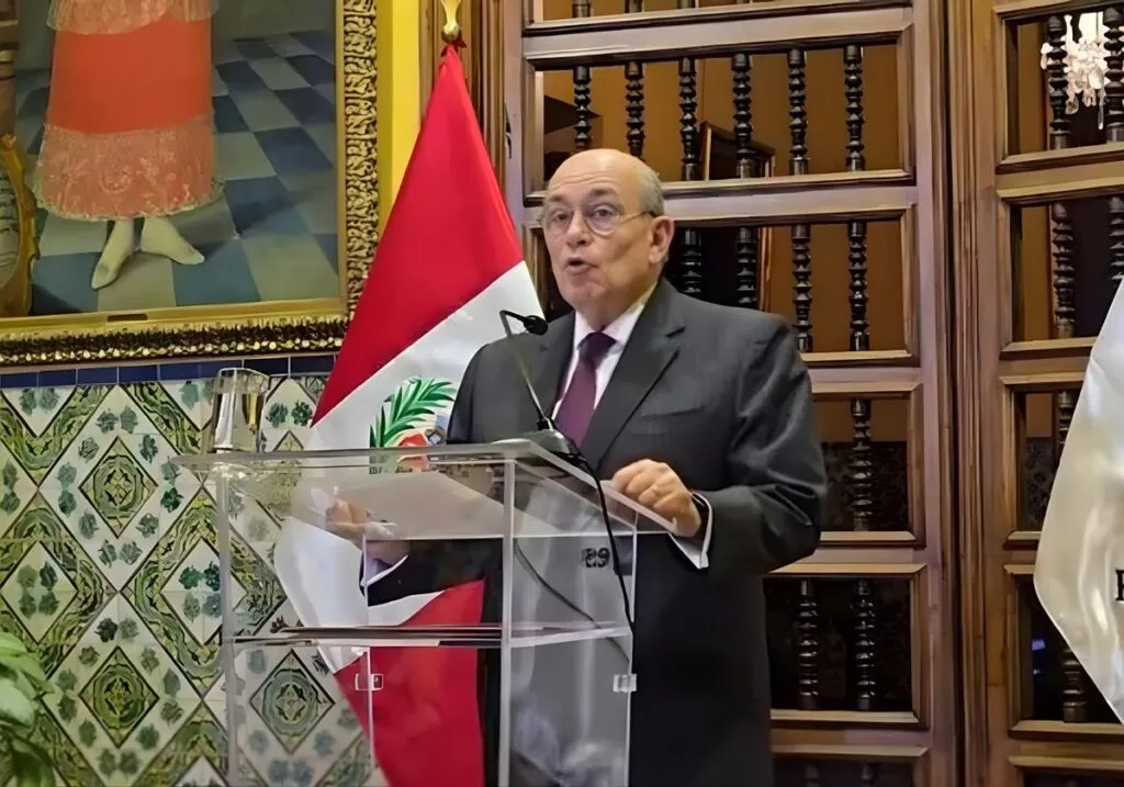 Canciller de Perú Hugo de Zela