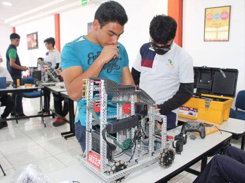 Cecytem realizará competencia estatal de robótica en Morelia