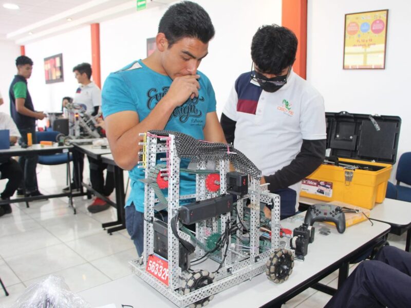 Cecytem realizará competencia estatal de robótica en Morelia
