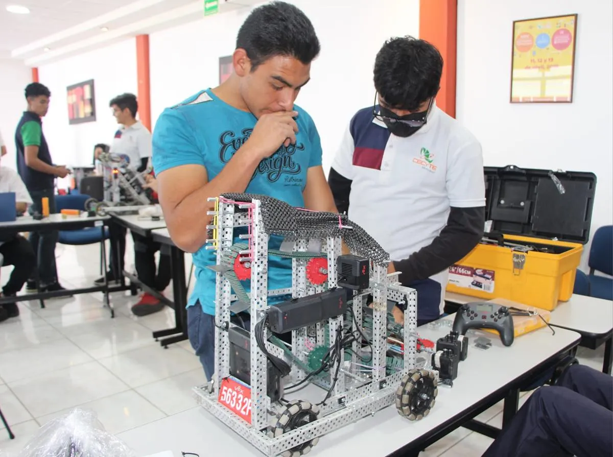 Cecytem realizará competencia estatal de robótica en Morelia
