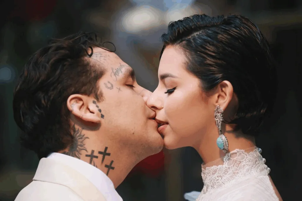 Christian Nodal sorprende con su reacción ante preguntas sobre la boda religiosa con Ángela Aguilar