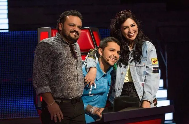 Christian Nodal y sus padres libran proceso penal por falsificación de documentos en disputa con Universal Music