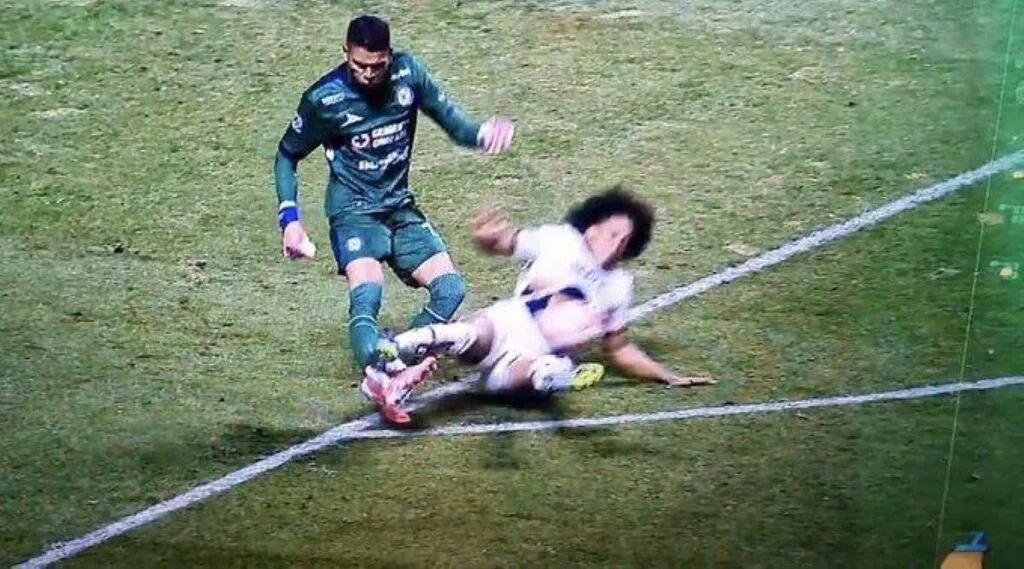 Cruz Azul se queda sin Kevin Mier para la Liguilla-1