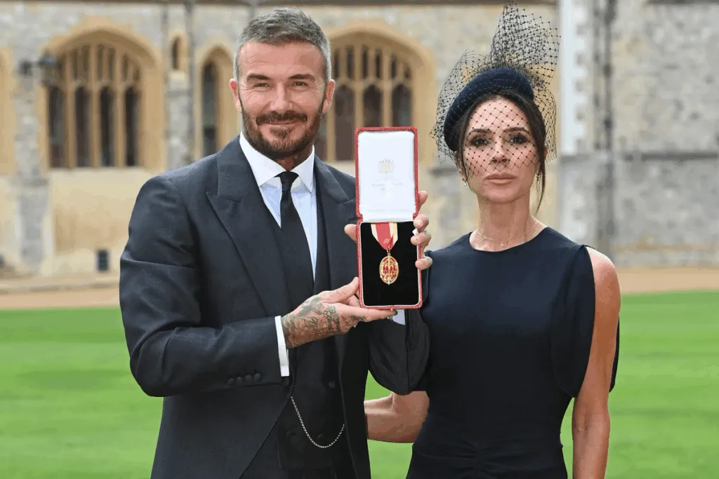 David Beckham es nombrado caballero por el rey Carlos III