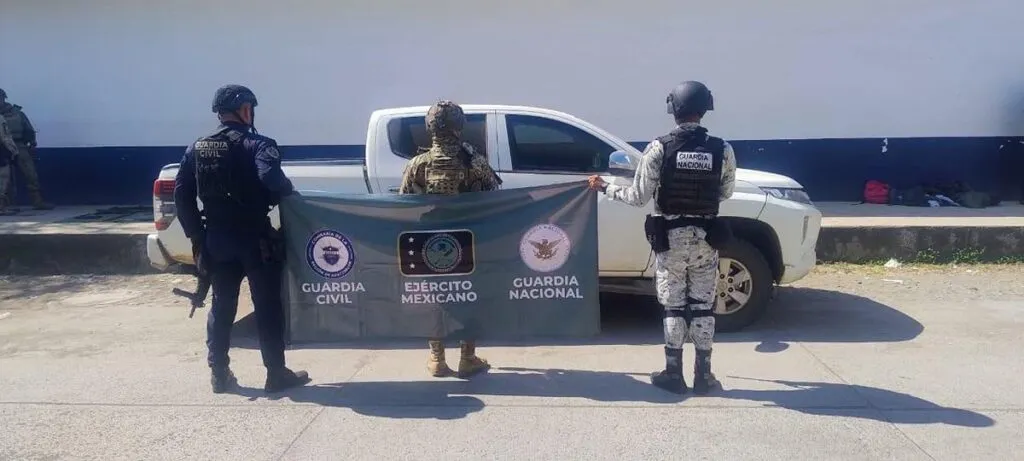 Dentro del Plan Paricutín, SSP y Defensa detienen a 2 en posesión de armas largas en Apatzingán-1