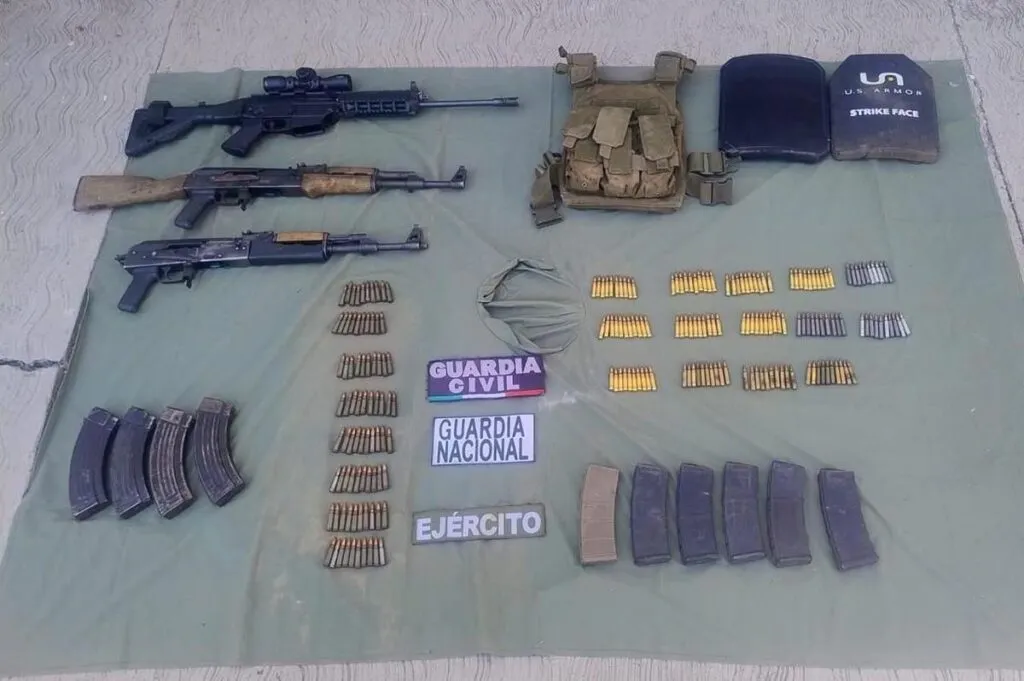 Dentro del Plan Paricutín, SSP y Defensa detienen a 2 en posesión de armas largas en Apatzingán-2