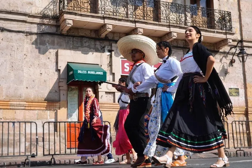 Desfile de la Revolución Mexicana en Morelia, Michoacán