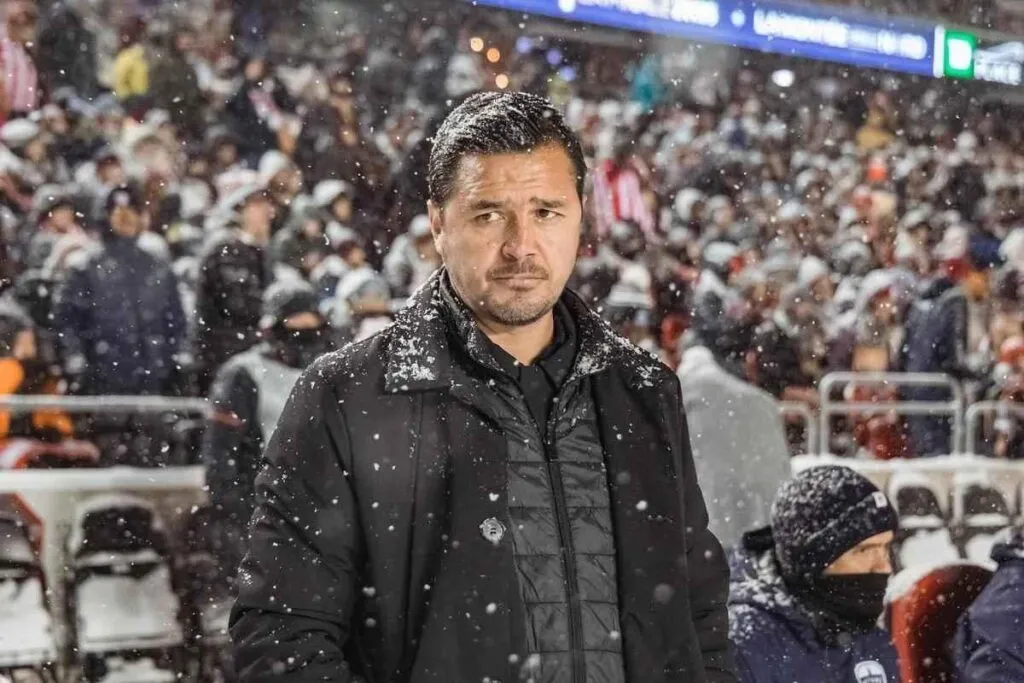 Diego Mejía, ex jugador de Monarcas Morelia, se consagra como el primer entrenador mexicano en coronarse campeón en la Canadian Premier League con Atlético Ottawa y avanza a la Concacaf Champions Cup