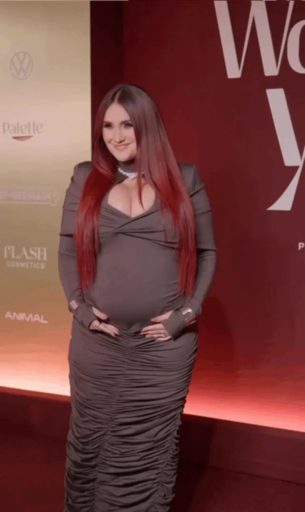 Dulce María comparte cómo vive su embarazo y reacciona a mensajes de felicitación de los RBD