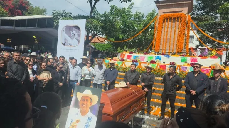El luto y la indignación del pueblo de Uruapan tras el asesinato de su alcalde, Carlos Manzo