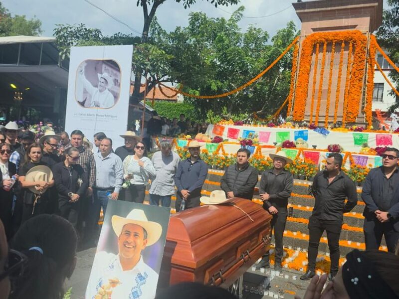 El luto y la indignación del pueblo de Uruapan tras el asesinato de su alcalde, Carlos Manzo
