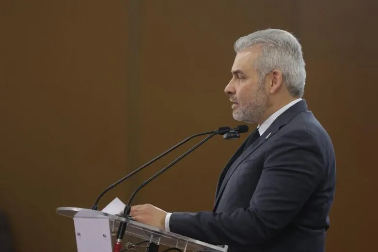 “El sicario tenía tatuajes de varios cárteles; no sabemos a quién servía realmente’”: Bedolla