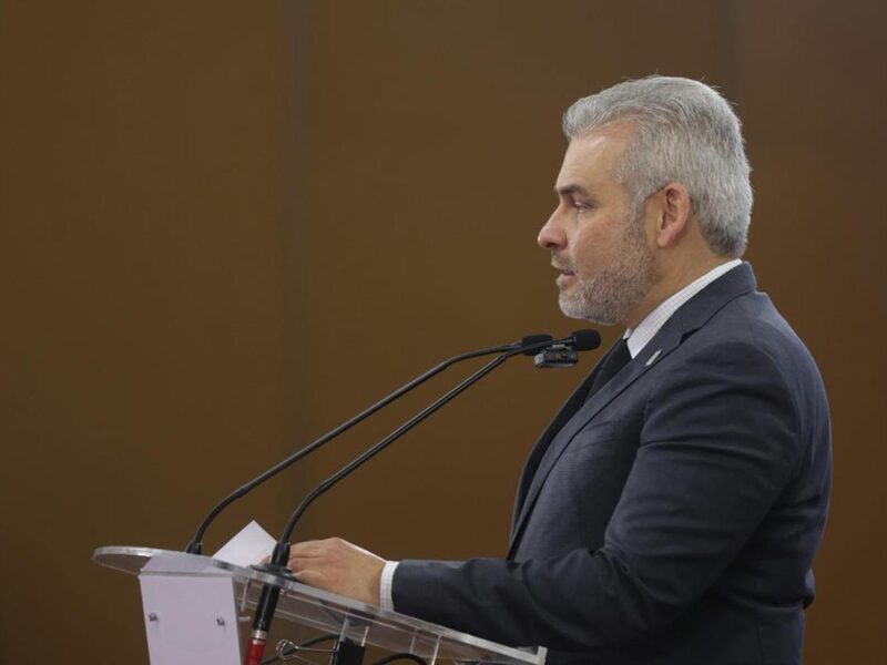 “El sicario tenía tatuajes de varios cárteles; no sabemos a quién servía realmente’”: Bedolla