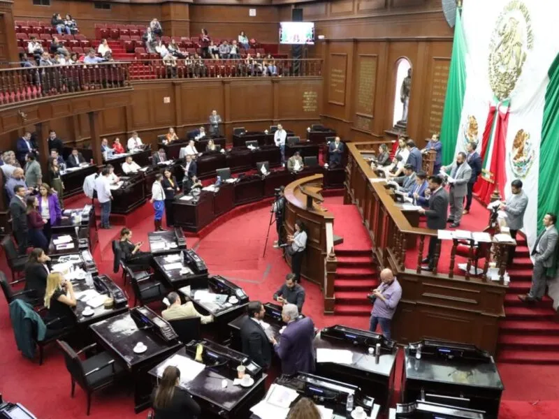En Congreso local, diputados reptan sobre caso Manzo