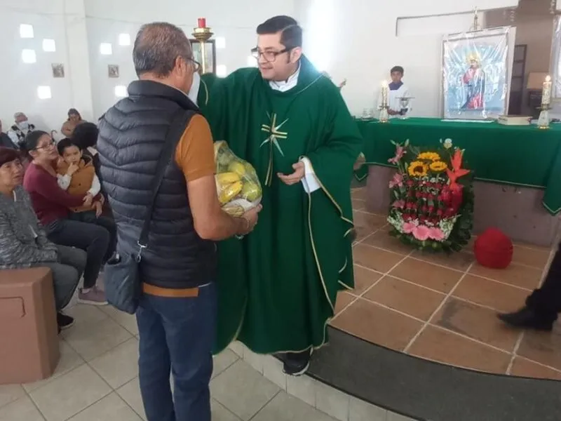Encuentran muerto al sacerdote Ernesto Baltazar en canal de aguas negras de Edomex; hay 2 detenidos