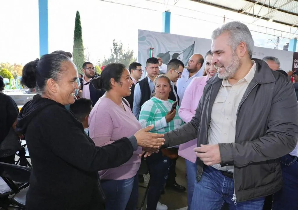 Federación y Estado comprarán grano a productores: Bedolla