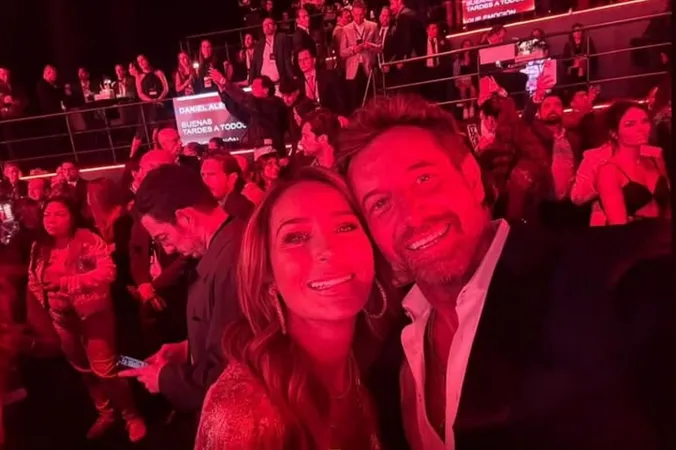 foto reencuentro Gabriel Soto Geraldine Bazán