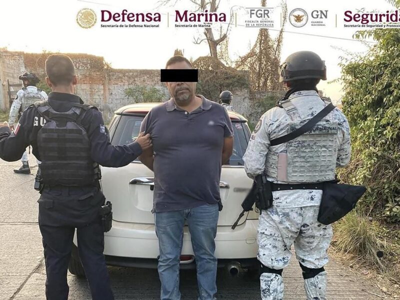 Fuerzas federales detienen a 4 en Michoacán; aseguran armas de fuego y explosivos improvisados