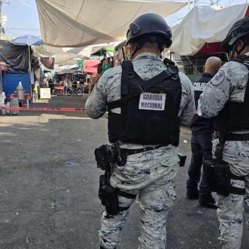 Hallan a un hombre asesinado con impactos de bala en el Mercado Hidalgo de Zamora, Michoacán