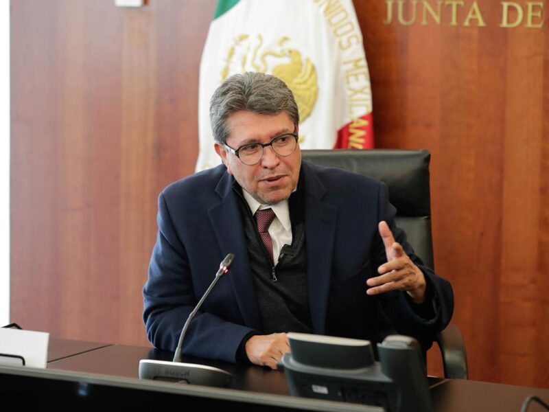 Hay dos escenarios para la reforma sobre revocación de mandato, explica Monreal