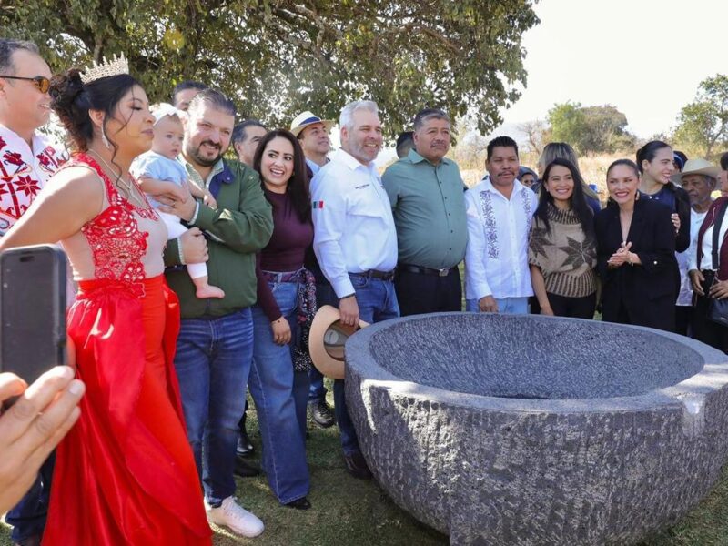 Inaugura Bedolla conexión Villas del Pedregal-San Nicolás Obispo