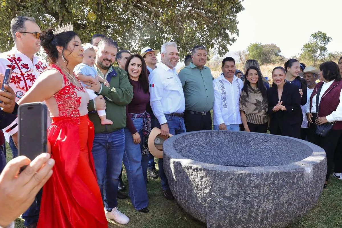 Inaugura Bedolla conexión Villas del Pedregal-San Nicolás Obispo