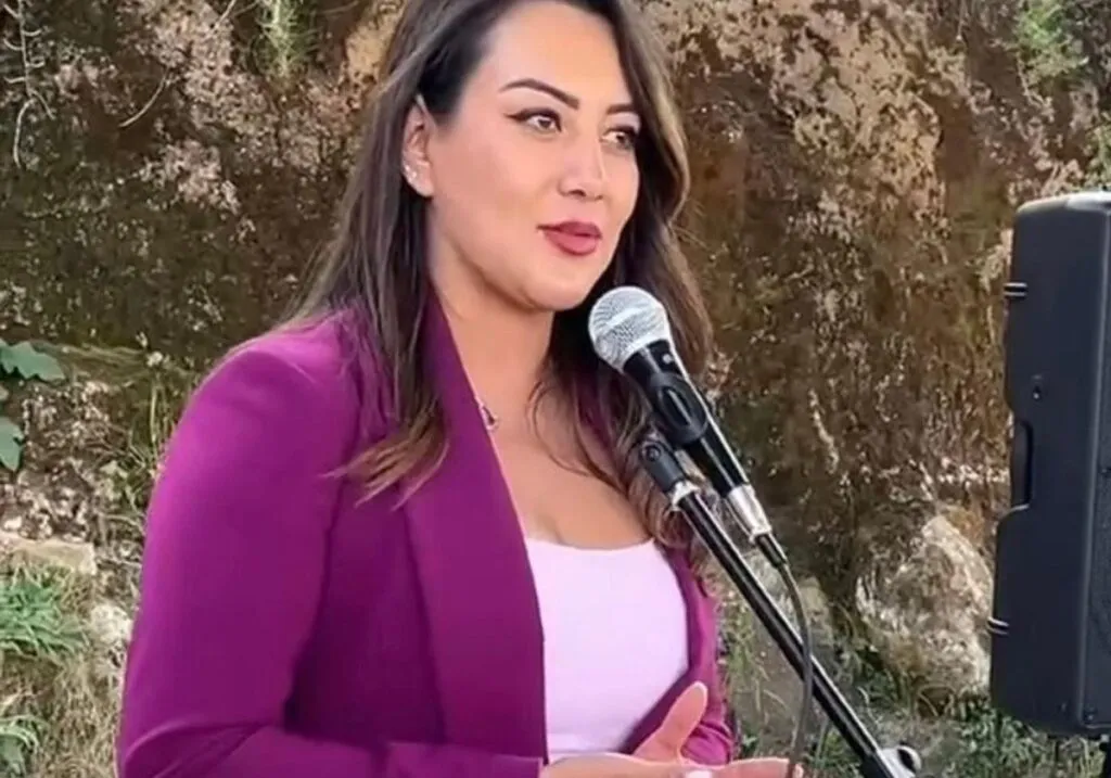 Inaugura Mónica Valdez obras en la Telesecundaria de El Pueblito