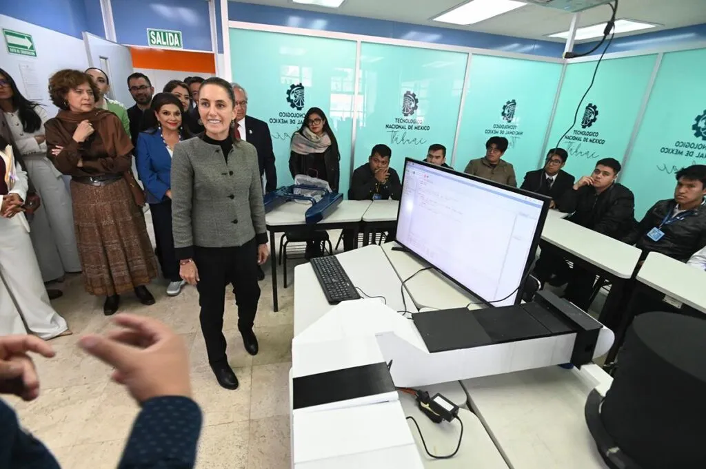 Inauguran en México la escuela de IA más grande de América Latina