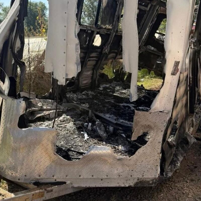 Incendio arrasa con almacén de forraje en Tangancícuaro