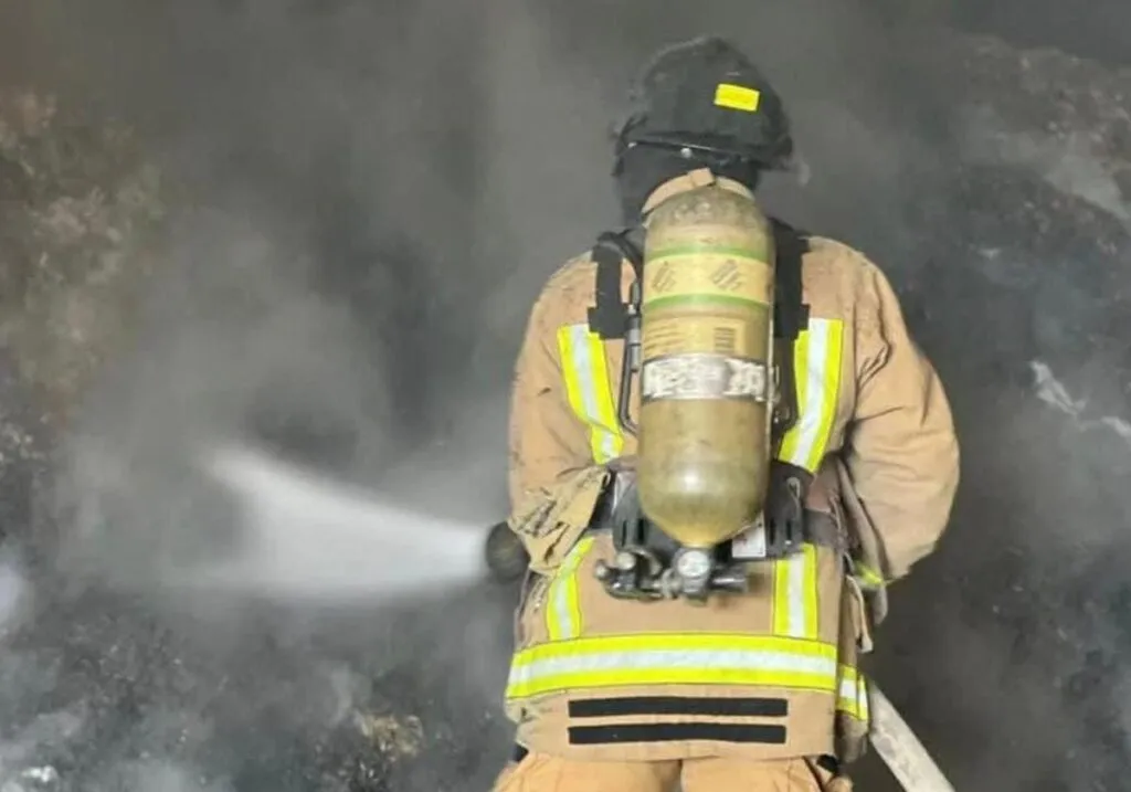 Incendio almacén forraje Tangancícuaro 2