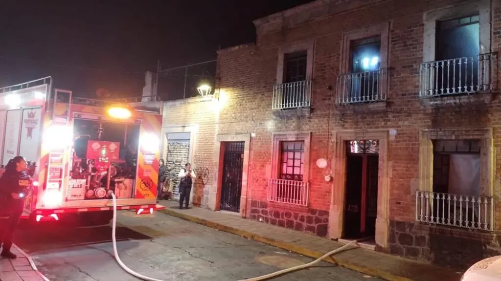 Incendio en Centro de Morelia deja daños materiales