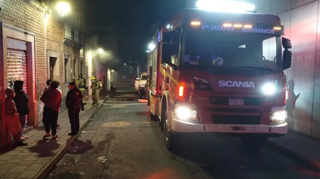 Incendio en vivienda del Centro de Morelia deja daños materiales