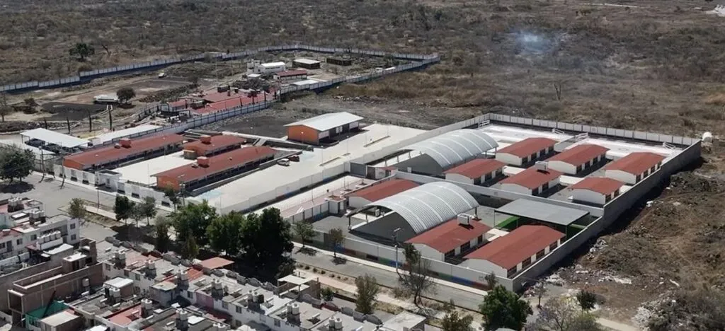 Inversión histórica transforma las escuelas de Michoacán para el bienestar: SEE-1