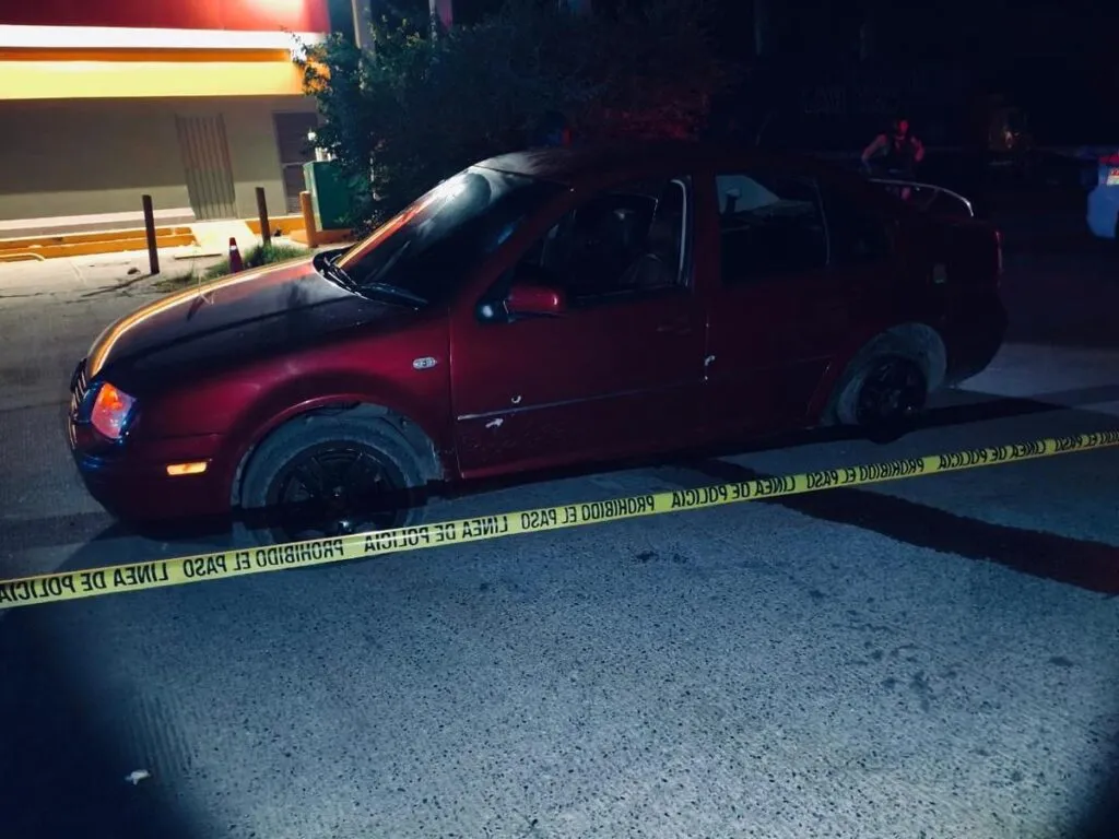 joven motociclista es atacado a balazos en Lázaro Cárdenas, Michoacán