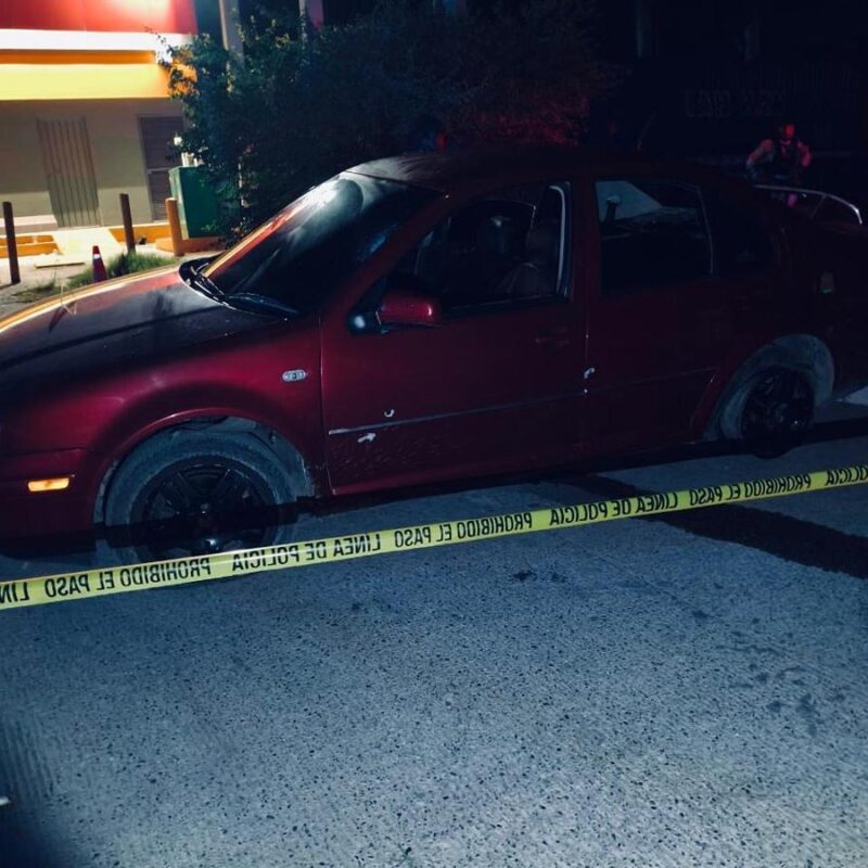 Atacan a balazos a joven motociclista en Lázaro Cárdenas, Michoacán