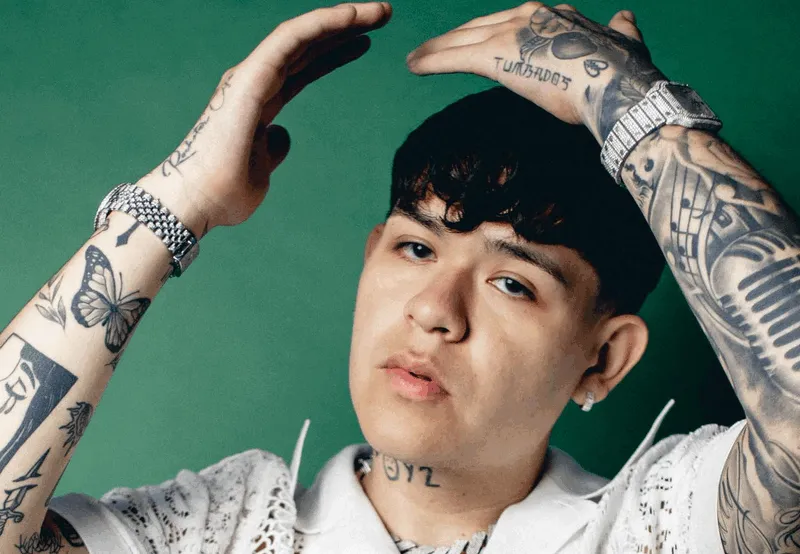 Junior H declara ante la Fiscalía de Jalisco por presunta apología del delito tras cantar “El Azul” en Zapopan