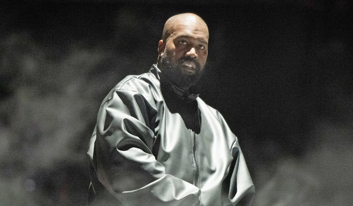 Kanye West regresa a México en medio de la controversia