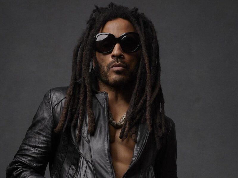 Lenny Kravitz: una fan le arranca cuatro rastas en pleno concierto
