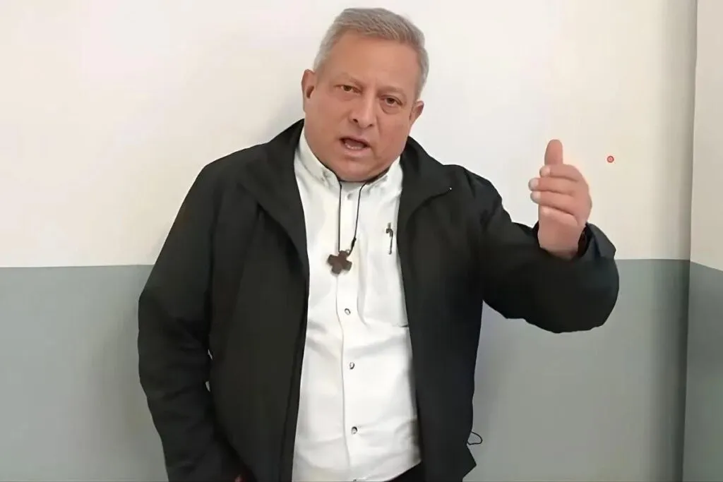 Llama Padre Goyo a Sheinbaum a tumbar narcogobierno en Michoacán