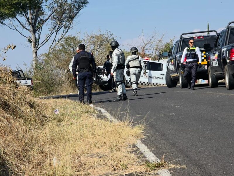 Localizan el cuerpo sin vida de un hombre envuelto en plástico en Chiquimitio