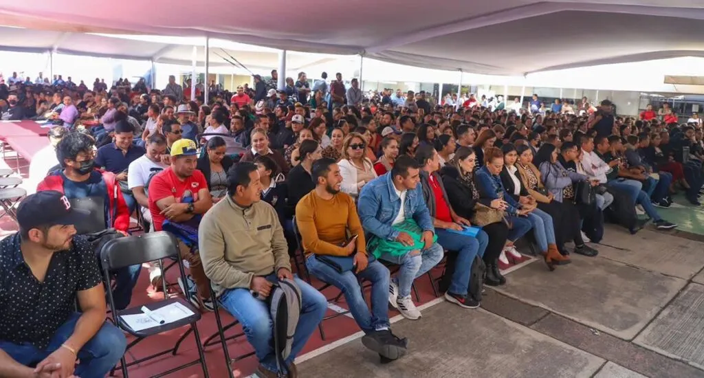 más de mil docentes regularizan su documentación: SEE