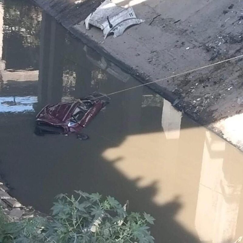 Accidente mortal en autopista México-Querétaro: conductor muere tras caer al canal de aguas negras