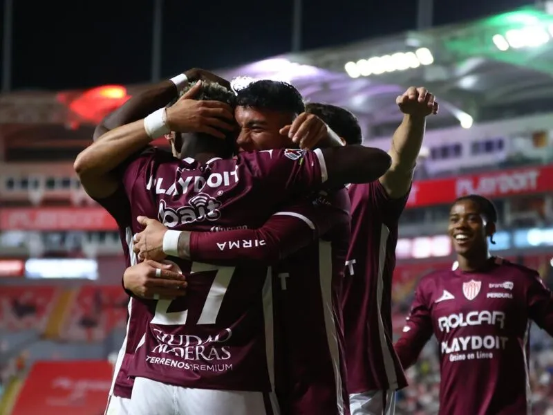 Necaxa golea a Santos en el arranque de la Jornada 16