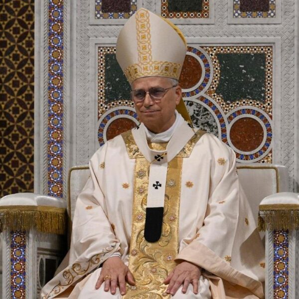 Papa León XIV reza por los difuntos olvidados en Roma