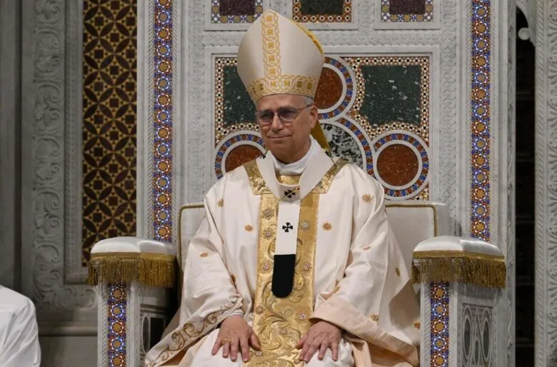 Papa León XIV reza por los muertos de los que nadie se acuerda